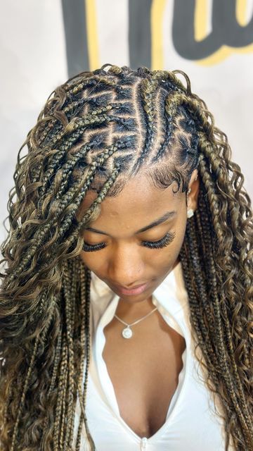 Mohawk With Braids On The Side, Cornrow And Braids Hairstyles, Goddess Braids Hairstyles Pictures, Braided Hair Hairstyles, Teen Braids Hairstyles, Pixie Braids For Black Women, Angel Braids Hairstyles, Summer 2024 Hairstyles, Vacation Hairstyles Braids