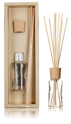 Diffuser Bottle Design, Diffuser Packaging Design, Aroma Diffuser Design, Reed Diffuser Design, Diffuser Packaging, Diy Perfume Oil, Reed Diffuser Packaging, Best Diffuser, Essential Oil Reed Diffuser