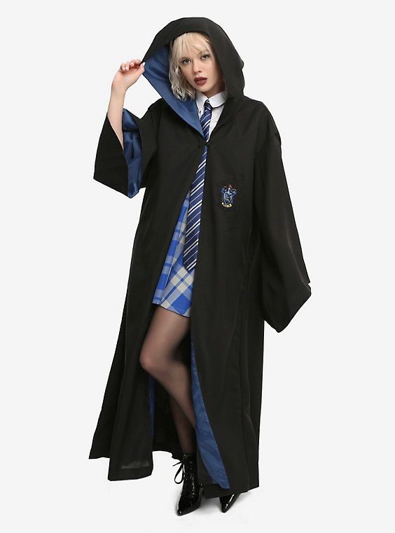 Harry Potter Ravenclaw Robe, Ravenclaw Costume, Ravenclaw Uniform, Harry Potter Robes, Student Costume, Harry Potter Cosplay, Harry Potter Style, Harry Potter Ravenclaw, Harry Potter Costume, Harry Potter Outfits