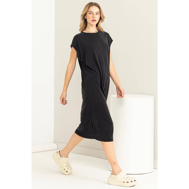 Lightly oversized body for your perfect cute lazy day look. Every wardrobe needs this midi dress. Casual Solid Color T-shirt Dress For Loungewear, Oversized Casual Dress For Day Out, Casual Dresses In Relaxed Fit For Daywear, Casual Oversized Midi Dress For Day Out, Casual Longline Midi Dress For Summer, Casual Everyday Dresses For Fall, Casual Short Sleeve Midi Dress For Daywear, Casual Relaxed Fit Midi Dress, Oversized Knee-length Dress For Day Out