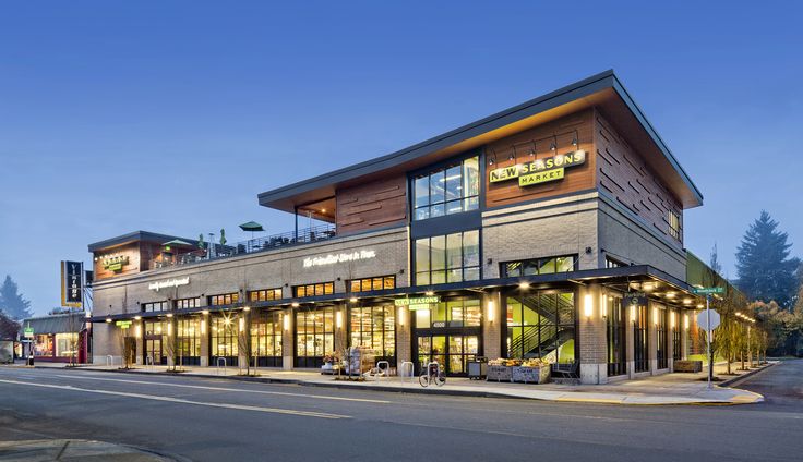 the outside of a restaurant with lights on