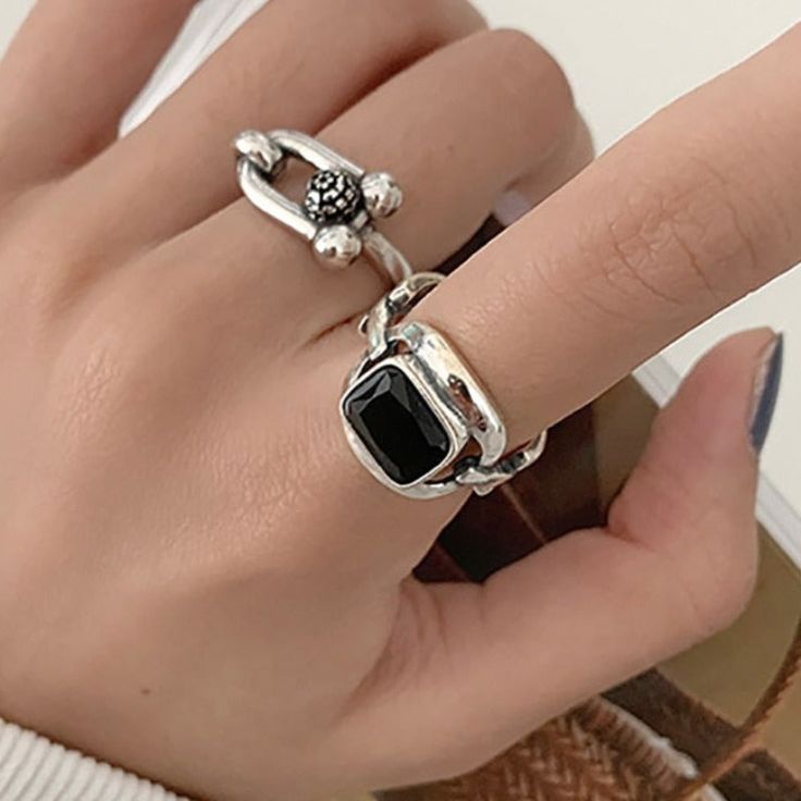 Hollow Silver Rock Rings for Women Anniverssary Party Jewelry Geometric Rings, Rock Rings, Metallic Party, Fashion Creative, Trendy Ring, Geometric Ring, Jewelry Style, Wedding Band Sets, Pin Jewelry