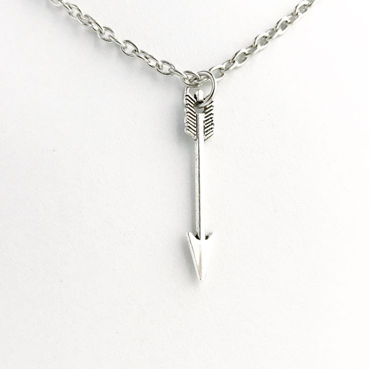 Archeress Costume, Arrow Necklace Silver, Dainty Silver Necklace, Arrow Pendant Necklace, Dreamcatcher Pendant, Arrow Jewelry, Silver Arrow, Relationships Goals, Arrow Pendant