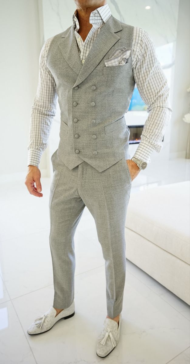 Showcasing this very clean and all new Smoke Grigio 3 piece look. ⭐️ Available Now ⭐️ Make sure to check out our story for the epic details of this fabric 🥂 #sebastiancruzcouture #suits #threepiecesuit #mensfashion Men's Vest Fashion, Men Vest Outfits, Frugal Male Fashion, Smart Dressing, Waistcoat Fashion, Terno Slim, Mens Vest Fashion, Outfits To Try, Formal Men