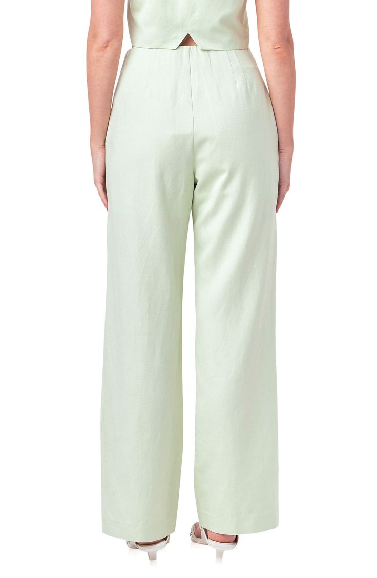 Achieve desk-to-dinner perfection in these sophisticated woven pants crafted with a high waist and on-trend wide legs. 55% ramie, 45% rayon Hand wash, dry flat Imported Chic Green Wide Leg Pants With Relaxed Fit, Chic Green Relaxed Fit Wide Leg Pants, Chic Wide Leg Linen Pants, Chic Linen Wide Leg Pants With Loosely Fitted Hips, Elegant Linen Pants With Elastic Waistband, Chic Linen Wide Leg Lounge Pants, Chic Linen Straight Pants, Elegant Wide Leg Linen Pants With Elastic Waistband, Elegant Linen Wide Leg Pants With Elastic Waistband