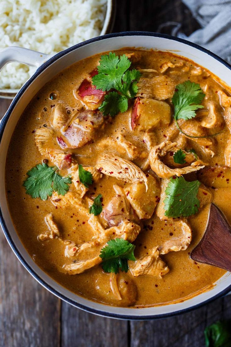 Thai Massaman Curry - Feasting At Home Thai Peanut Curry Chicken, Spicy Thai Soup, Massaman Curry Recipe, Healthy Curry Recipes, Thai Massaman Curry, Easy Thai Recipes, 2025 Recipes, Thai Curry Recipes, Feasting At Home