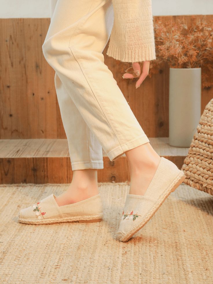 Beige Comfortable Cotton Espadrilles With Round Toe, Casual Cotton Espadrilles For Spring, Casual Everyday Espadrilles For Spring, Casual Espadrilles For Everyday Spring Wear, Spring Natural Color Round Toe Espadrilles, Spring Natural Espadrilles With Round Toe, Comfortable Cotton Espadrilles For Spring, White Cotton Espadrilles With Round Toe, Natural Color Round Toe Espadrilles For Spring