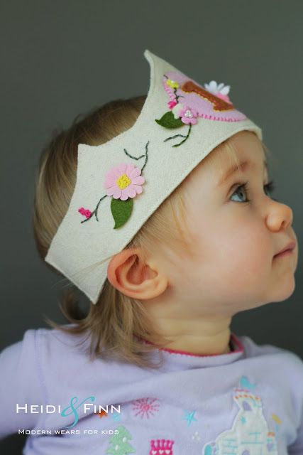 HeidiandFinn modern wears for kids: Birthday Crown Tutorial - and free pattern Waldorf Crown, Diy Birthday Crown, Baby Birthday Crown, Crown Tutorial, First Birthday Crown, Crown Template, Her First Birthday, Fabric Crown, Baby Crown