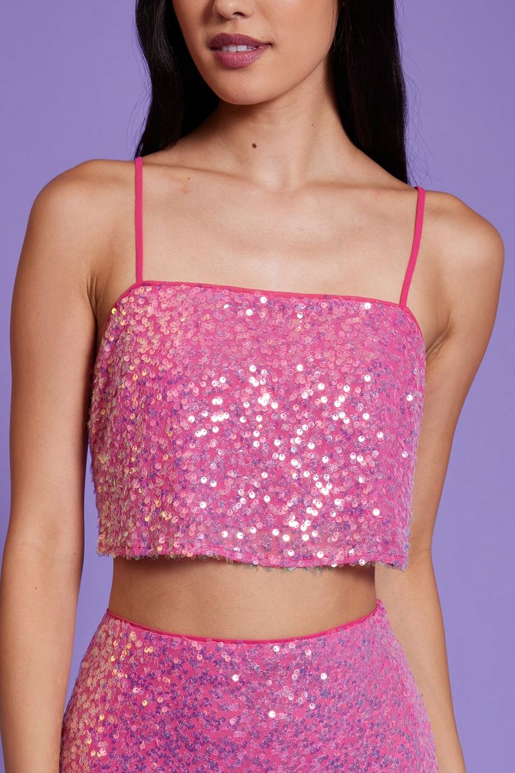 The Harlow Sequined Top will elevate your look with its adjustable straps and cropped design. Perfect for a night out, pair it with white denim for a stunning and playful ensemble. Sequined Top, Sequin Crop Top, Sequin Top, Elevate Your Look, Cropped Top, White Denim, Pretty Outfits, Adjustable Straps, Night Out