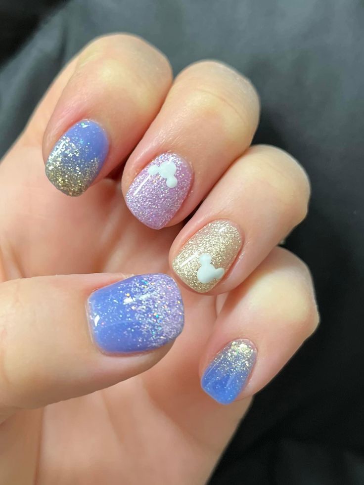 Disney Wish Nails, Cinderella Nails Short, Simple Disney Nails Natural, Cute Disney Gel Nails, Disney Toenail Designs, Disney Nails 50th Anniversary, Disney Sparkle Nails, Short Nail Designs Disney, Mary Poppins Nails