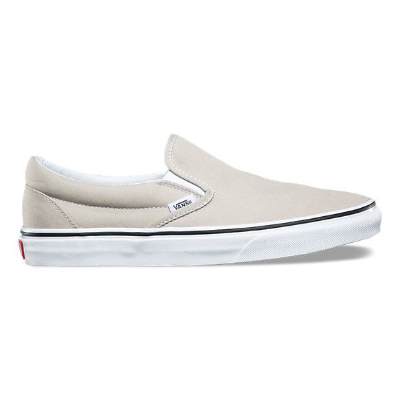 Slip-On Vans With Socks, Cute Vans, Cycling Shoes Women, Tenis Vans, Ankle Shoes, Shoe Inspiration, Vans Slip On, Woman Shoes, Everyday Shoes