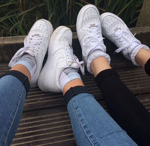 white  dark  aesthetic Friends Shoes, White Sneakers Nike, Nike Air Force One, Baskets Nike, 90's Fashion, Nike Shoes Outlet, Shoes Outlet, Kanye West, White Nikes