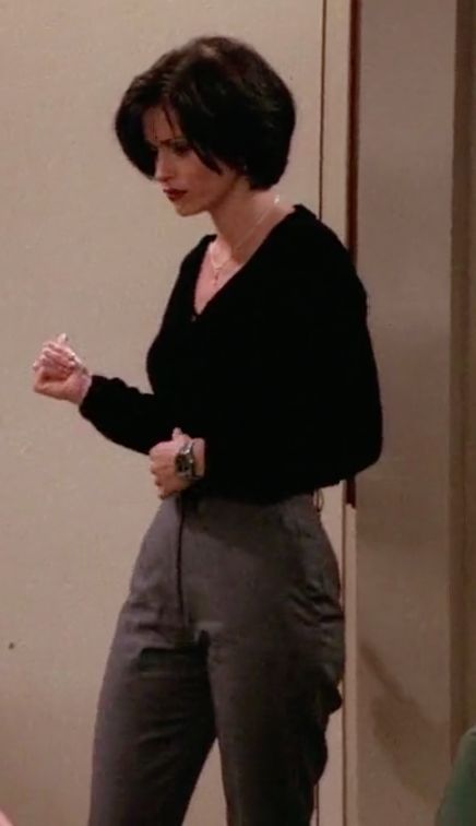 Amazing Hairstyles, 90s Inspired Outfits, Hairstyles For Girls, Shorthair Hairstyles, Monica Geller, Hair Inspiration Short, Shot Hair Styles, Mia 3, Foto Poses