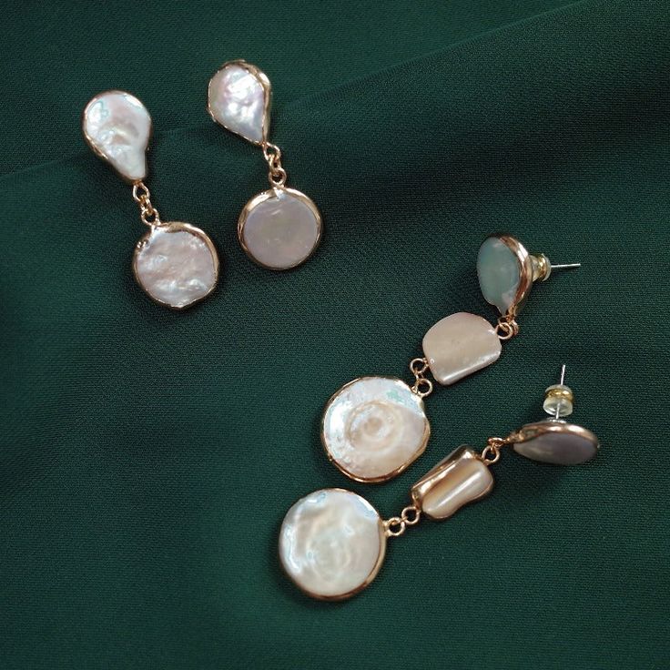 Enhance your natural glow with the right kind of luster, through the splendor of real pearl earrings. Less is definitely more when it comes to these dainty, yet utterly radiant white pearl drop earrings that capture the light from every angle. Measuring 15-18mm, the baroque earrings are the ideal jewelry piece to compliment your wardrobe. our earrings come in fine settings: 14K yellow gold. * Buy over 2 pieces and get a medium jewelry organizer * Buy over $100 and get a large mirror jewelry orga Pearl White Mother Of Pearl Drop Earrings, Wedding Earrings With High Luster Baroque Pearls, Wedding Baroque Pearl Earrings With High Luster, Mother Of Pearl Drop Earrings For Anniversary, Anniversary Mother Of Pearl Drop Earrings, Pearl White High Luster Drop Earrings, Mother Of Pearl Earrings For Wedding, Wedding Mother Of Pearl Drop Earrings, Formal Mother Of Pearl Drop Earrings