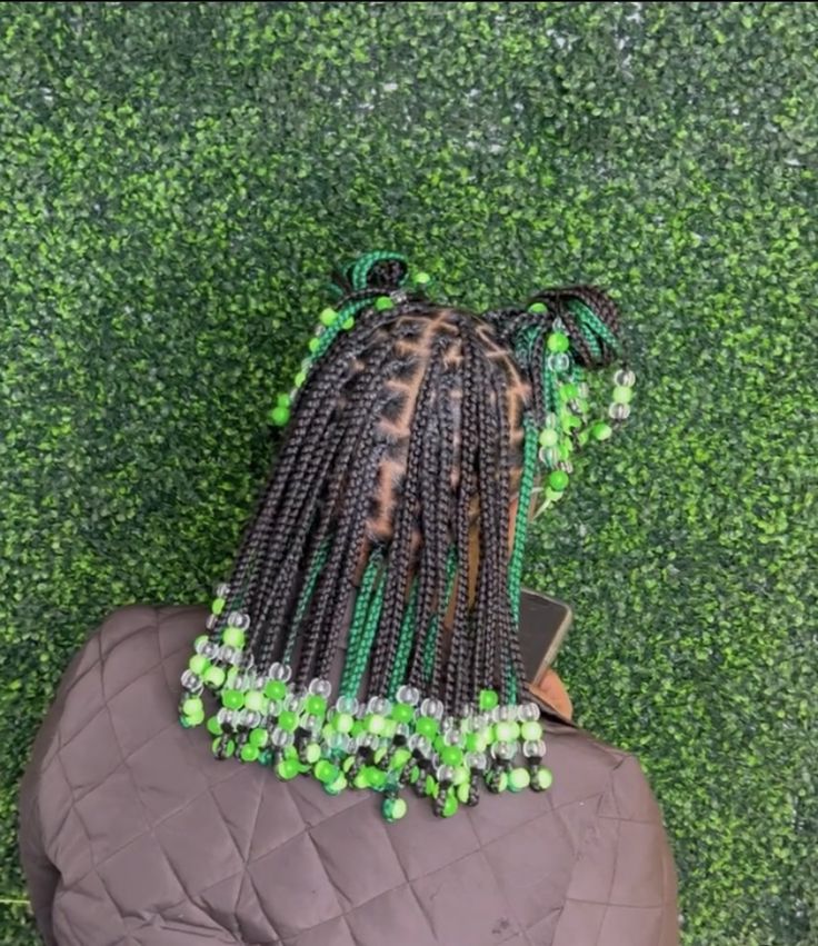 Green Hairstyles Black Women Braids, Short Knotless Braids With Beads Green, 2 Color Box Braids With Beads, Braids With Green Beads, Green And Black Braids With Beads, Green And Black Knotless Braids With Beads, Bead Hairstyles Black Women, Green Braided Hairstyles, Braided Hairstyles For 10-12