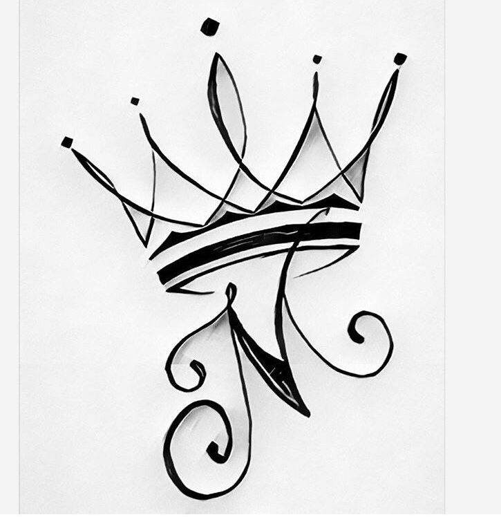 a black and white drawing of a crown with swirls on it's sides