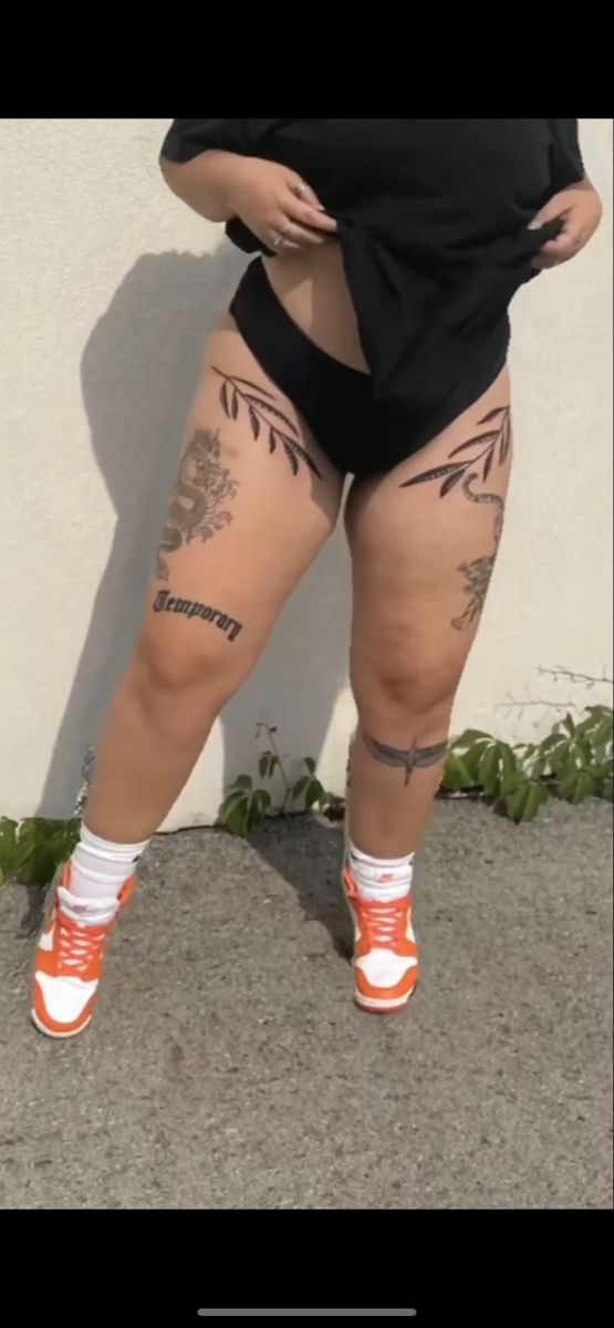 Thick Leg Tattoo, Tattoos On Thick Woman, Bend Of Knee Tattoo, Plus Size Leg Tattoo Thigh Tat, Small Simple Thigh Tattoos, Knee Font Tattoo, Thigh Patch Work Tattoo, Across Knee Tattoo, Legs Tatoos Woman Simple