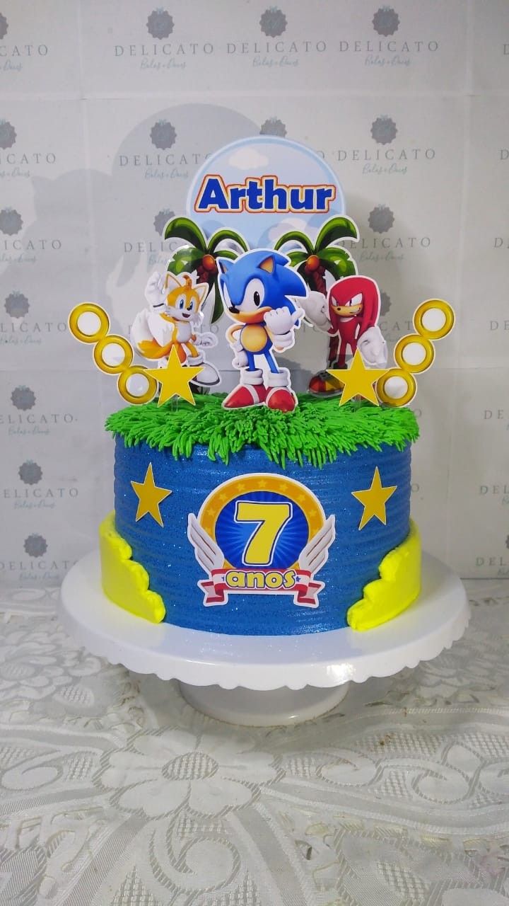 a sonic the hedgehog themed birthday cake