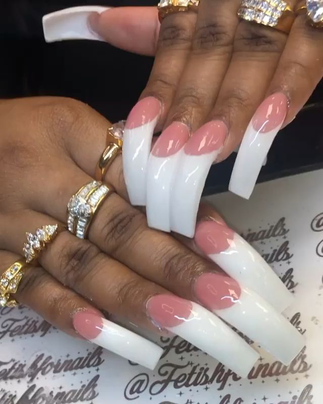 Long Curved Acrylic Nails, Curve Nails, Ugly Nails, Nike Nails, French Manicure Acrylic Nails, Shiny Nails Designs, Curved Nails, Nails Design With Rhinestones, Simple Acrylic Nails