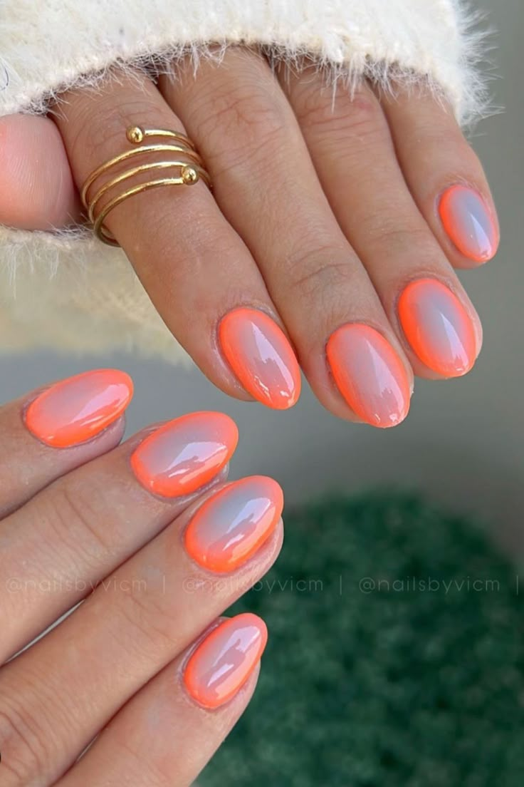 Coral Nail Designs Summer, Short Aura Nails, Short Neon Nails, Orange Aura Nails, Round Nails Short, Fresh Nail Ideas, Orange Nail Design, Bright Orange Nails, Ivory Nails