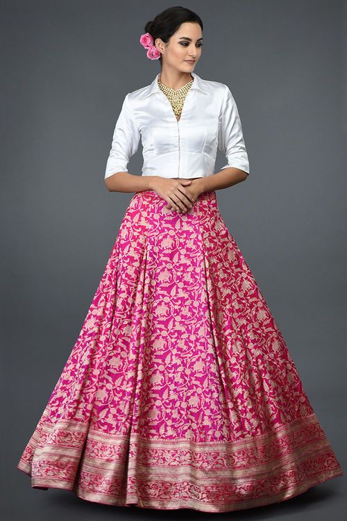 Skirt And Top Indian, Shirt Blouse Designs, Long Skirt And Top, Women Talking, Long Blouse Designs, Skirt And Top Dress, Long Skirt Outfits, Long Dress Design, Unique Blouse Designs