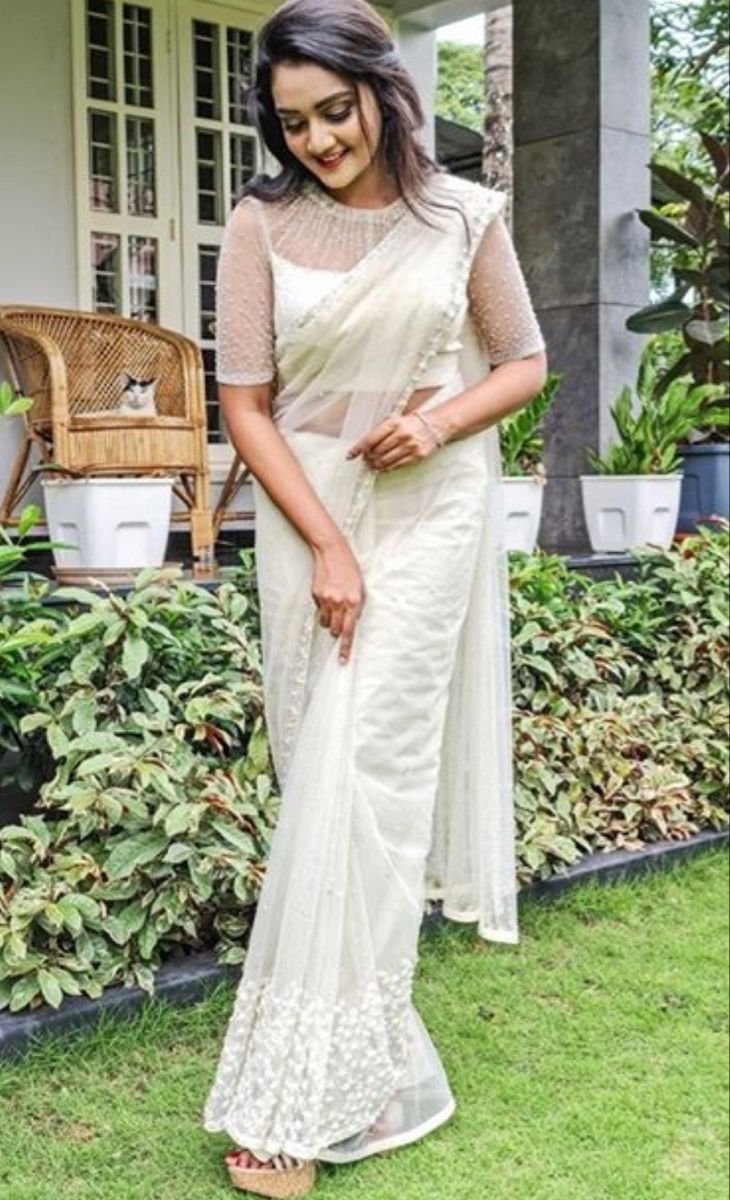 Half White Blouse Designs For Saree, White Net Blouse Designs For Saree, Blouse Designs For Simple Sarees, White Net Blouse Designs, Half Net Blouse, Trendy Blouse Patterns, Blouse Designs Wedding, White Blouse Designs, Net Saree Blouse Designs