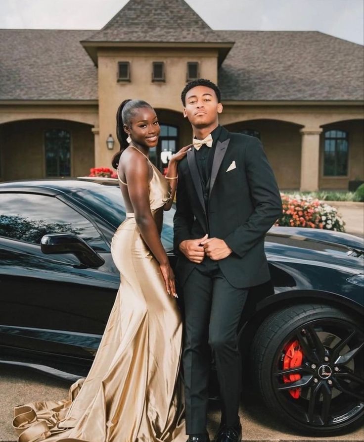 Prom Gold Dress, Prom Poses For Couples, Black Couple Prom, Prom Picture Poses For Couples, Couple Prom Outfits, Prom Couples Outfits, Couple Prom Pictures, Couples Prom Pictures, 22th Birthday