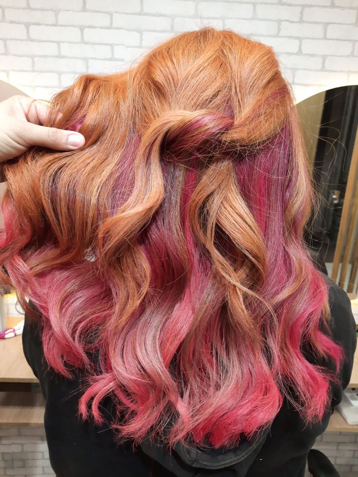 Ginger Hair With Red Peekaboo, Red Hair Pink Peekaboo, Red Hair With Pink Peekaboos, Natural Red Hair With Peekaboo Color, Ginger Hair With Pink Underneath, Copper Hair Pink Highlights, Natural Red Hair With Pink Highlights, Ginger Hair With Colored Streaks, Ginger Hair With Purple