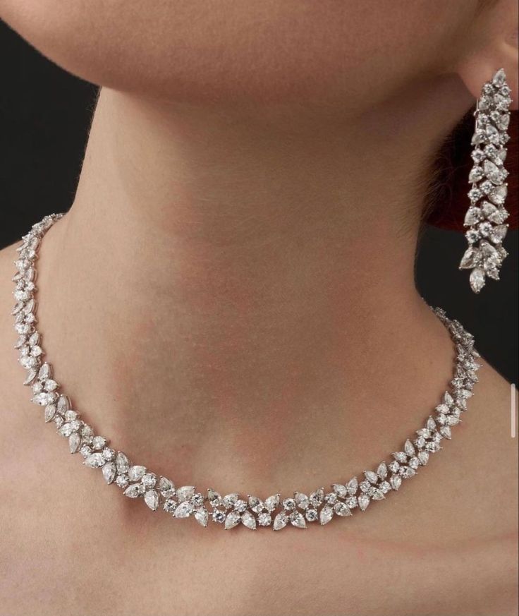 Real Diamond Necklace Elegant, Jwellery Trending 2022, Dimond Neckless Jewelry, Crystal Wedding Necklace, Diamond Necklace Wedding, Engagement Necklace, Bridal Diamond Necklace, Indian Wedding Jewelry Sets, Real Diamond Necklace