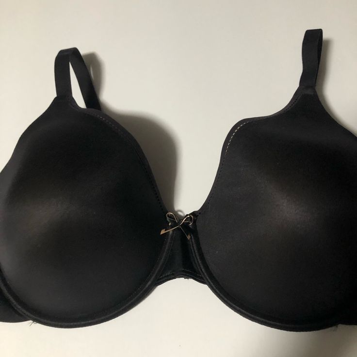 New Maidenform Self-Expressions Bra. Extra Coverage Memory Foam. Underwire Bra. 80% Nylon, 20% Spandex. Back Hook Closure. Color Black. Size 40dd. New Never Worn. New Without Tags. (1661) Fitted Smoothing Bra, Full Coverage Fitted Smoothing Bra, Fitted Full Coverage Smoothing Bra, Full Coverage Smoothing Fitted Bra, Fitted Smoothing Push-up Bra, Elegant Smoothing Fitted Bra, Stretch Nylon Black Bra, Black Full Coverage Nylon Bra, Black Nylon Full Coverage Bra