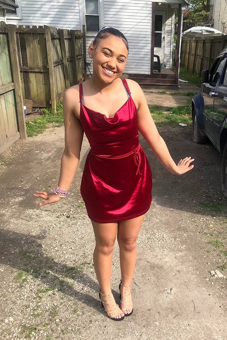 Straps Red Satin Hoco Dress Champagne Homecoming Dress, Satin Hoco Dress, Champagne Homecoming Dresses, Simple Homecoming Dresses, Satin Homecoming Dress, Hoco Dress, Short Homecoming Dress, Different Dresses, Dress 2024