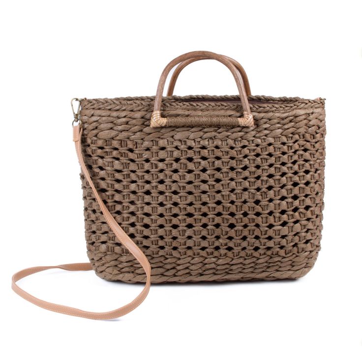 This Ladies Straw Rattan Basket Crossbody Bag combines style and functionality. Made from high-quality straw and rattan, this bag is both durable and fashionable. With its crossbody design, it offers hands-free convenience, making it perfect for a day out in the city or at the beach. Upgrade your wardrobe with this must-have accessory! Summer Crossbody Straw Bag With Woven Leather, Natural Woven Leather Crossbody Straw Bag, Straw Crossbody Beach Bag For Daily Use, Daily Use Straw Crossbody Bag, Eco-friendly Rattan Bag With Adjustable Strap, Everyday Woven Leather Crossbody Straw Bag, Crossbody Beach Bag With Braided Handles, Eco-friendly Straw Basket Bag With Adjustable Strap, Everyday Use Crossbody Shoulder Bag With Open Weave