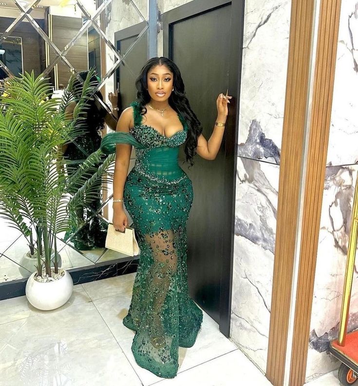 Aso Ebi Dresses, Nigerian Dress, Nigerian Lace Styles Dress, Nigerian Lace Styles, African Prom Dresses, Lace Gown Styles, Lace Dress Styles, African Wedding Dress, Green Lace Dresses