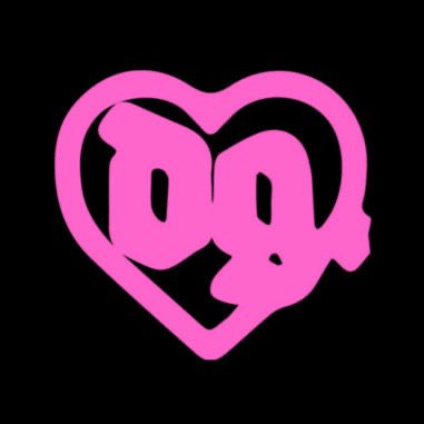 a pink heart with the word qq in it's center on a black background