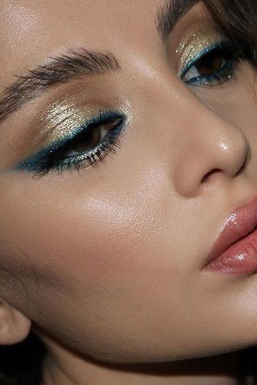 Maquillage On Fleek, Mekap Mata, 20 Makeup, Blue Eyeliner, Smink Inspiration, Makijaż Smokey Eye, Dope Makeup, Gold Makeup, Full Face Makeup