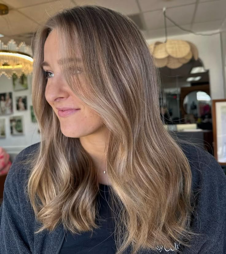 Long Bob Light Brown Hair, Dark To Light Brown Balayage, Lived In Hair Color, Lived In Blonde Hair, Light Brown Balayage, Ash Brown Hair Color, Bronde Hair, Hair Color Chart, Brunette Hair With Highlights