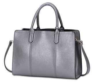 Beauvais ""sierra"" Duffle Leather Handbag, $69.99 at Bluefly. Thanks to Janet E On the FB page for another fab #replikate Fb Page, Winter Clothes, Duchess Of Cambridge, Kate Middleton, Leather Handbag, Handbag Accessories, Leather Handbags, Winter Outfits, Top Handle Bag