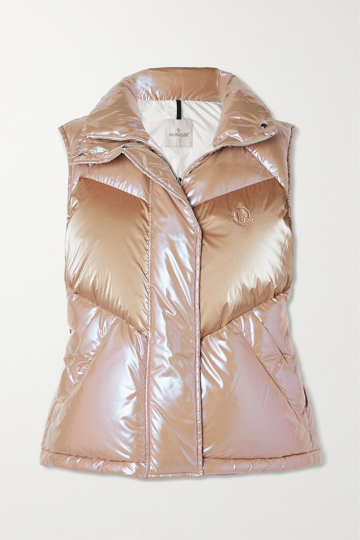 Moncler launched in the French mountain village of Monestier-de-Clermont, creating cozy sleeping bags for frosty conditions. This 'Faucille' vest is made with the same insulating principles - it's cut from shiny pink shell that's quilted with down for warmth. It has a drawstring at the waist to help lock in heat and two generously sized pockets for slotting your hands into. Vest Ideas, Beautiful Wardrobe, Luxury Outerwear, Outfits Everyday, Comfortable Chic, Moncler Women, Ski Fashion, Winter 22, Jacket Vest