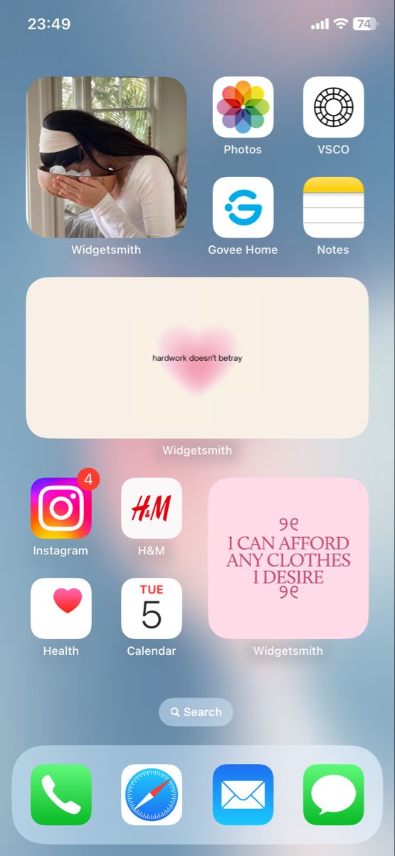 an iphone screen with several different icons on it