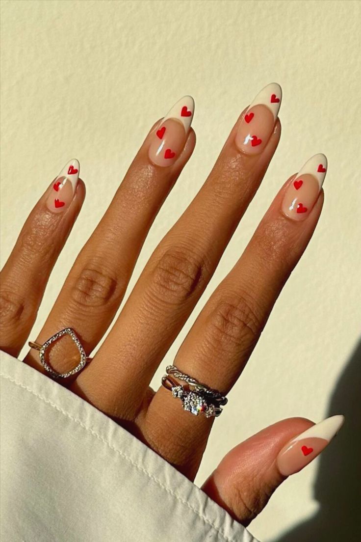 It's finally the time to go alll out and spoil yourself with some cute Valentines nails! If you cannot figure out what your mood and style is this year, these 30+ Valentine's Day nail designs are just the inspiration you need! valentine's day nail designs | valentines day nails acrylic | valentines day nails designs | valentines day nails short acrylic | valentines day nails acrylic long | valentines day nails pink | valentines day nails coffin | valentines day nails ideas Dance Nails, Valentines Day Nails, Back To School Nails, February Nails, Nail Designs Valentines, School Nails, Short Acrylic Nails Designs, Heart Nails, Pretty Acrylic Nails