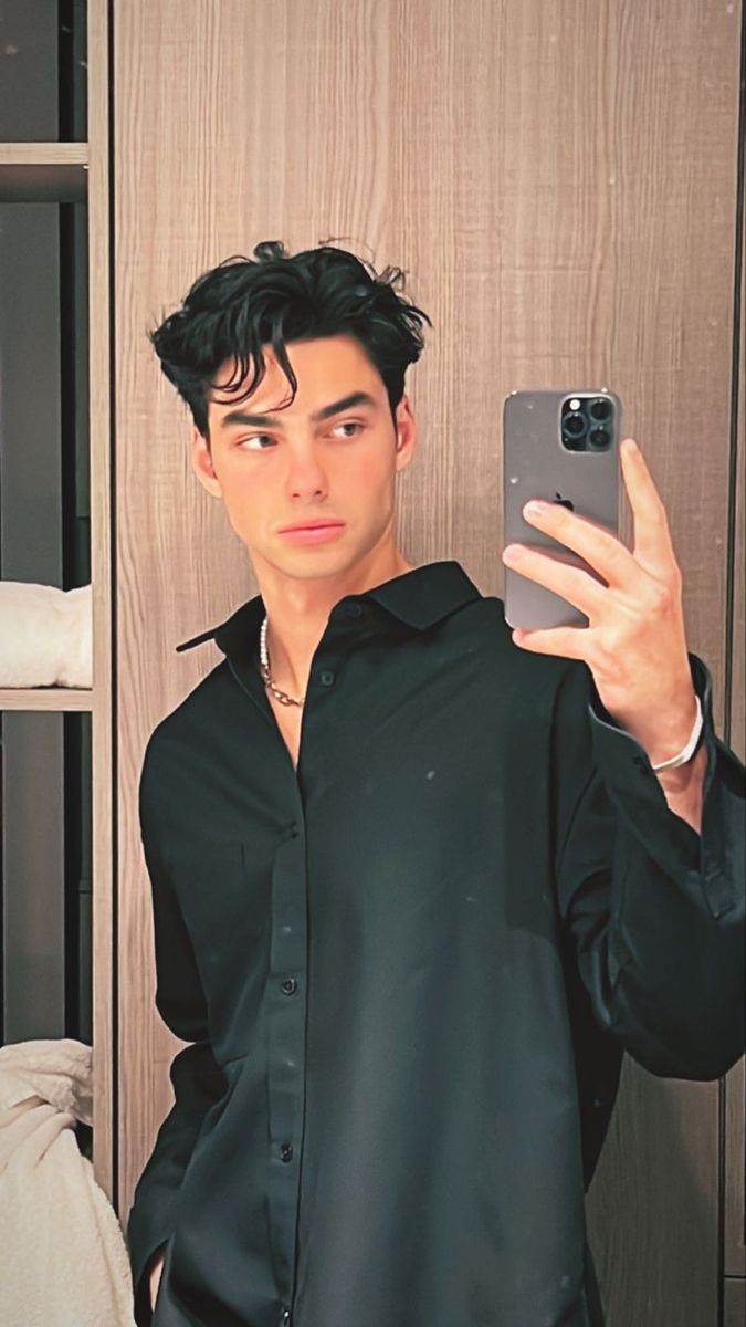 Jacob Rott, Undercut Long Hair, German Boys, Wavy Hair Men, Rich Girl Lifestyle, Cool Hairstyles For Men, Hijabi Aesthetic, Corte De Cabelo Masculino, Model Face