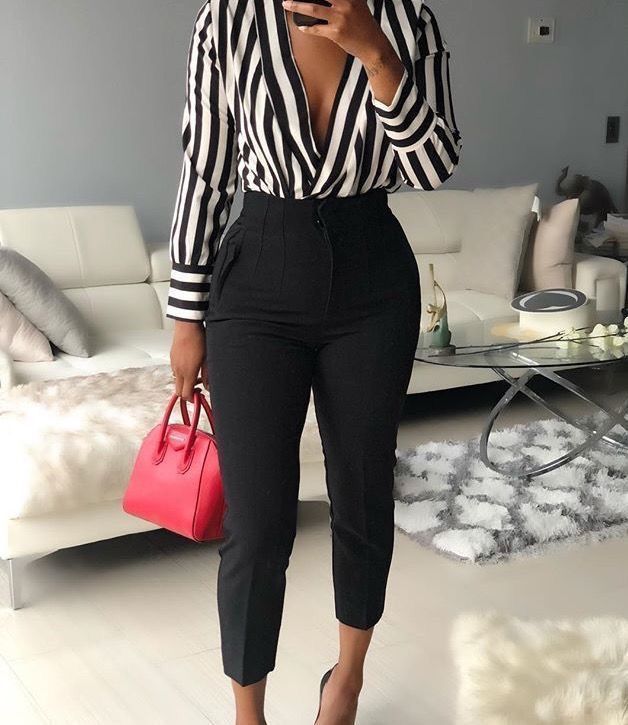 ♡ ; Pinterest : @ XOkikiiii Outfit Chic, Red Purse, Summer Work Outfits, Casual Work Outfits, Work Outfits Women, Business Attire, Business Casual Outfits, Work Attire, Mode Inspiration