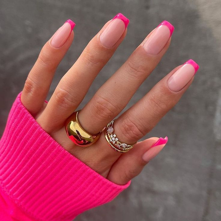 Pink Tip Nails, Unghie Sfumate, French Tip Acrylic Nails, Pink French, Cute Gel Nails, Nail Swag, Pink Acrylic Nails, Pretty Acrylic Nails, Short Acrylic Nails