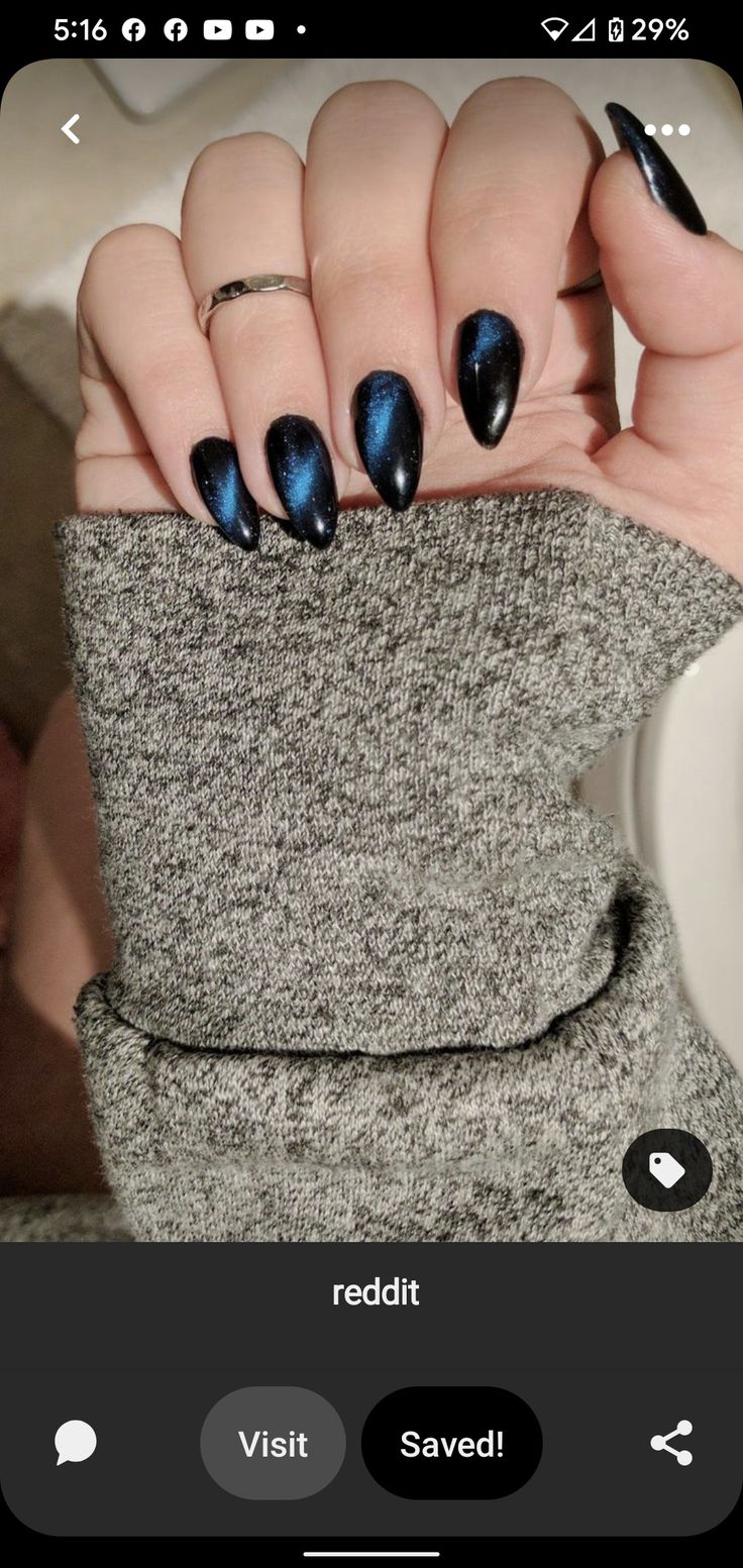 Cat Eye Dark Nails, Halloween Nails Cat Eye Polish, Black Nail Cat Eye, Gothic Cat Eye Nails, Purple Black Cat Eye Nails, Trending Spring Nails, Spring Nails Art Designs, Spring Nails Art, Trend Nails