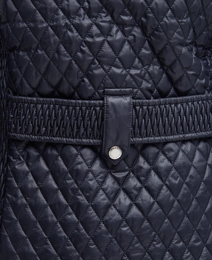 If a traditional and polished look is what you seek, the Barbour Swallow Quilted Jacket is the perfect classic style for your outerwear wardrobe. Featuring micro diamond quilting for an elevated look, it’s complete with a flattering fitted silhouette for a final touch of sophistication. Classic Winter Quilted Jacket With Diamond Quilting, Classic Diamond Quilted Jacket For Winter, Classic Quilted Jacket With Padded Collar, Winter Workwear Quilted Jacket With Diamond Quilting, Classic Quilted Outerwear For Work, Elegant Quilted Outerwear For Work, Elegant Quilted Jacket For Fall Workwear, Elegant Quilted Outerwear For Office, Elegant Fall Quilted Jacket For Work