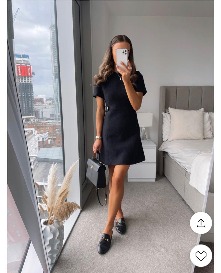 Work Black Dress Outfit, Business Women Outfits Dress, Mini Dress Work Outfit, Office Black Dress Outfit, Work Wear For Short Women, A Line Office Dress, Work Outfits Women Dress Classy, A Line Work Dress, Casual Work Outfits Dress