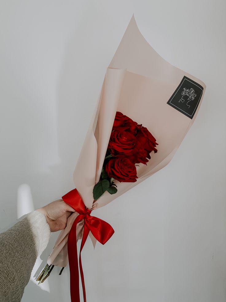 Croatia, Zagreb, flowershop product.
Red roses, gift for loved one 3 Red Roses Bouquet, Flower Bouquet Simple Gift, Small Red Flower Bouquet, Simple Rose Bouquet Gift, 3 Roses Bouquet Simple, Valentine Flowers Bouquet Romantic, Flower Bouquet Small Simple, Red Roses Bouquet Gift Birthday, Simple Red Rose Bouquet