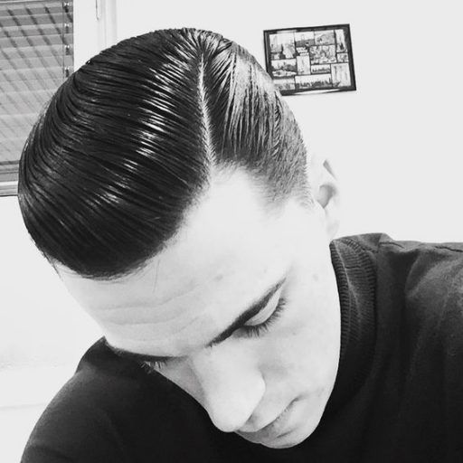 Pomade Hairstyle Men, Pomade Hairstyle, Slicked Hairstyles, Rockabilly Hairstyles, Greaser Hair, Classy Hair, Slicked Hair, Side Part Haircut, Mens Hairstyles With Beard