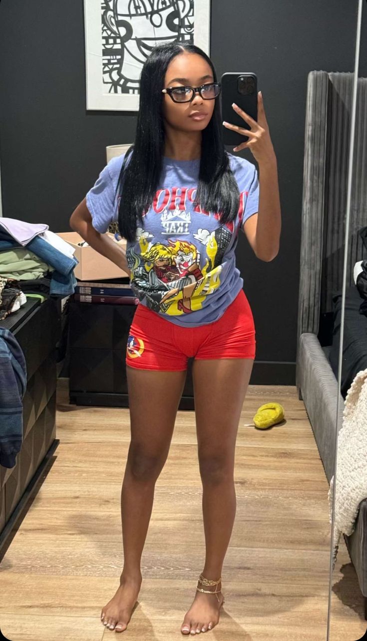 Skai Jackson Outfits Aesthetic, Skai Jackson Outfits Casual, Skai Jackson Makeup, Skai Jackson Wallpaper, Skai Jackson Aesthetic, Pajamas Aesthetic Black Woman, Skai Jackson Outfits, Red And Black Outfits, Skai Jackson