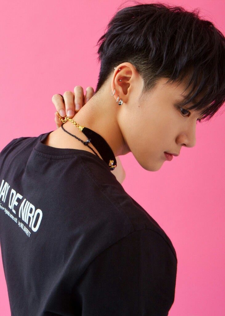 NCT Ten K Pop Hairstyles Men, Pixie Cut Men, Two Block Haircut, Undercut Hairstyle, Asian Man Haircut, Korean Men Hairstyle, Kore Ulzzang, Boy Haircut, Asian Haircut